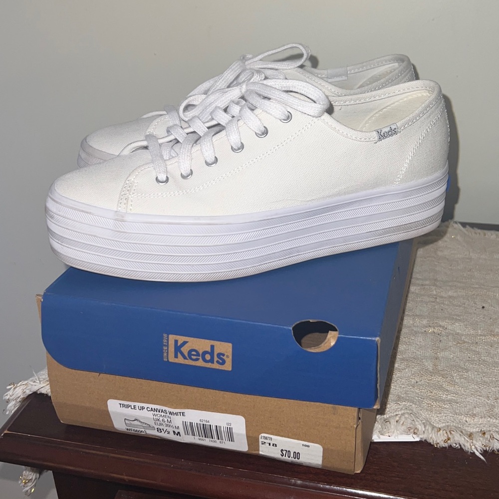 Keds Tripe Up Canvas Women’s Sneakers in White size 8 1/2 M *pre-owned*